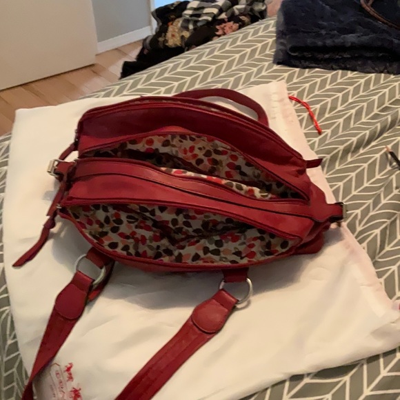 Red handbag with red funky lining - Picture 6 of 6